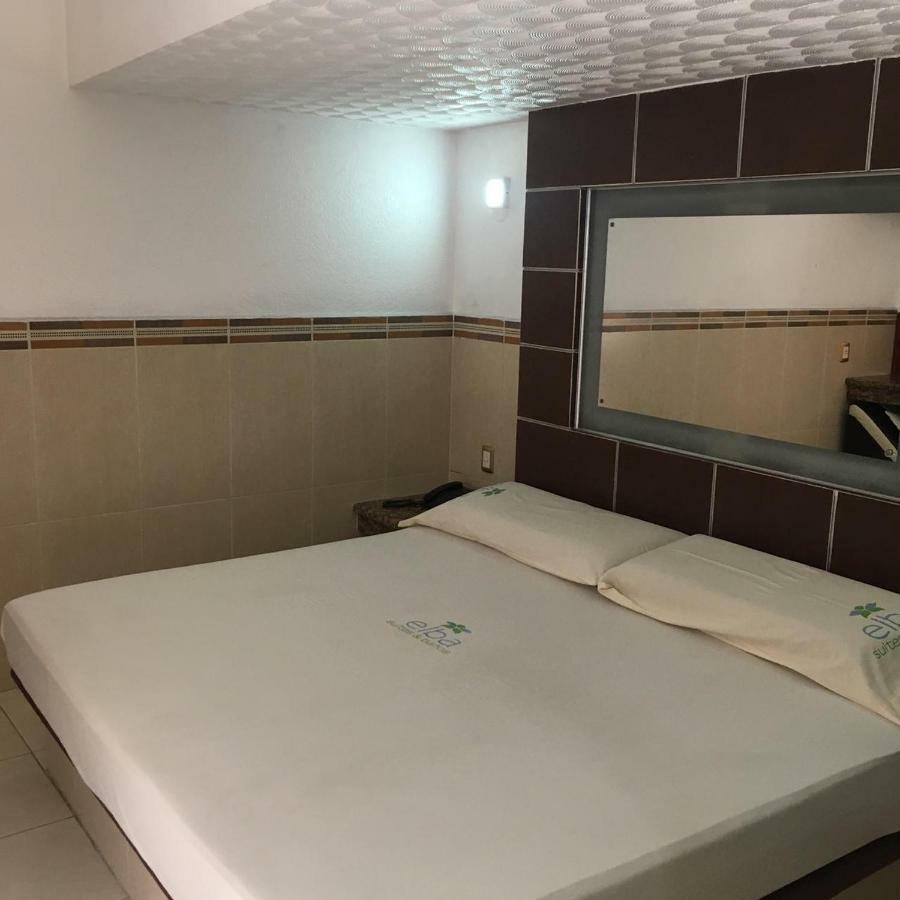 Hotel & Suites Elba Toluca Buitenkant foto
